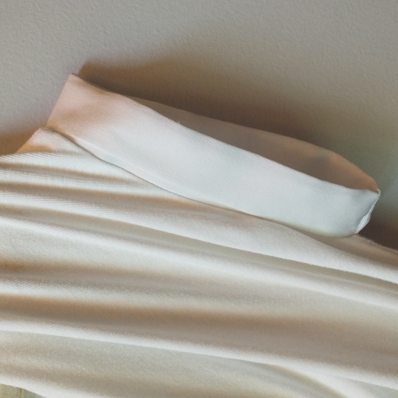 The Limited Draped White Tee - Picture 4 of 8